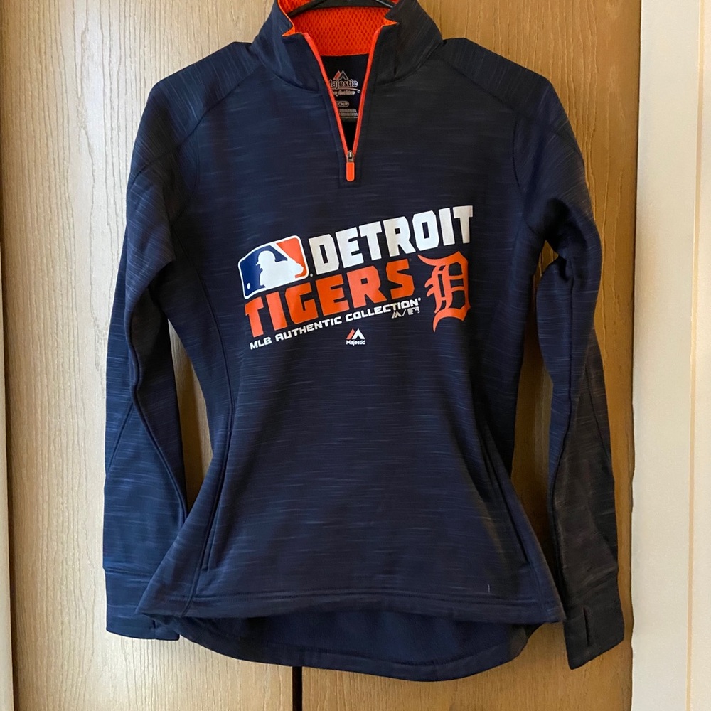 Women’s quarter zip